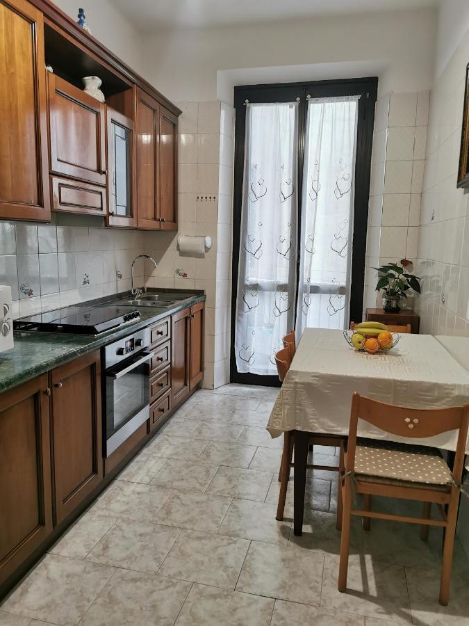 Splendido Appartamento In Zona Centrale Alessandria Esterno foto