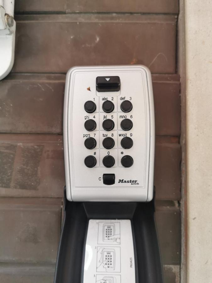 Splendido Appartamento In Zona Centrale Alessandria Esterno foto